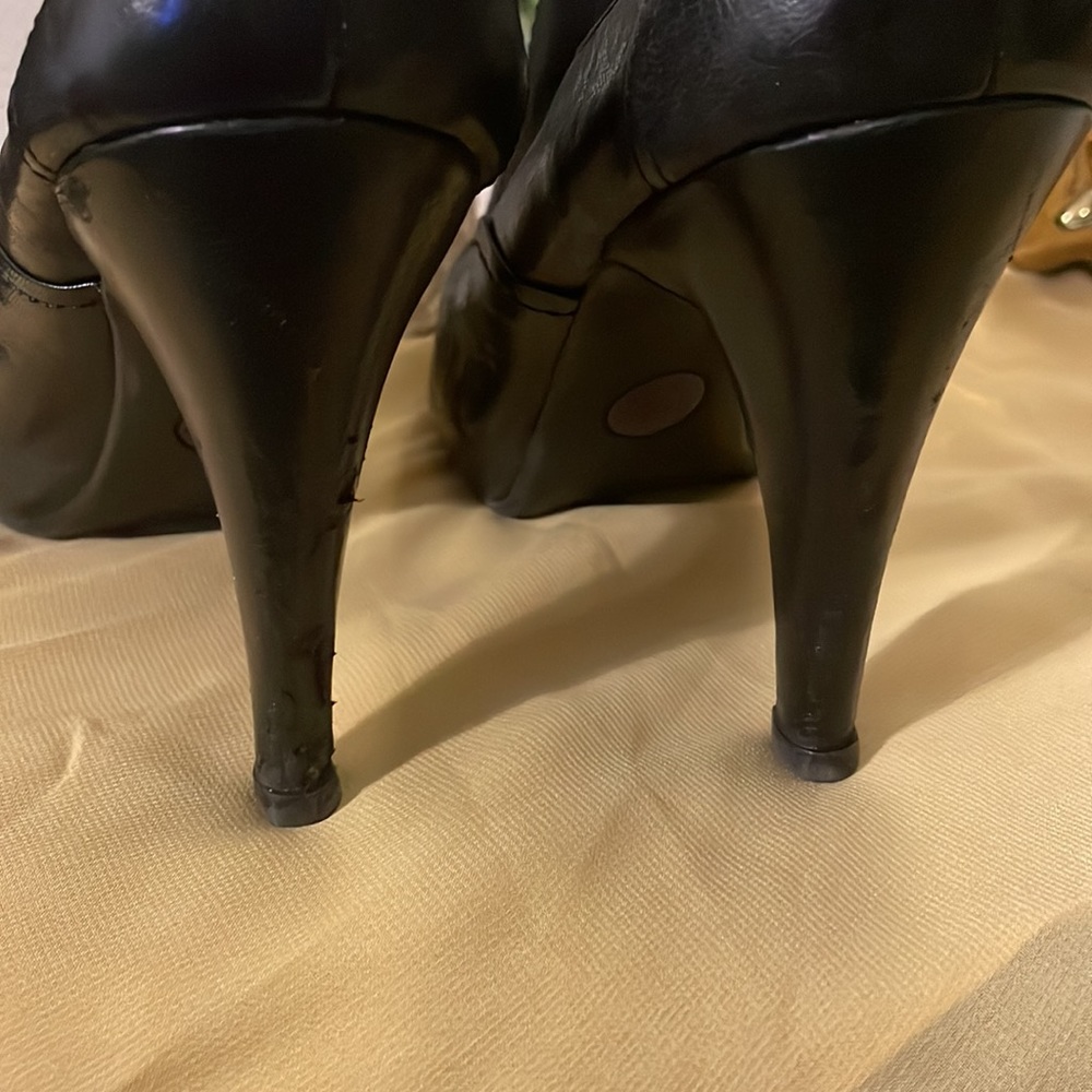 Black Leather Platform Shoe - Picture 3 of 4